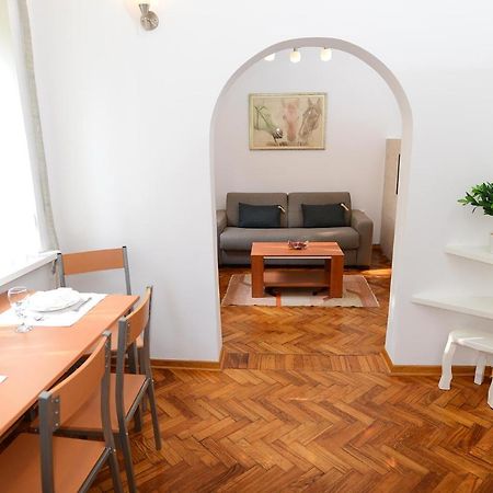 Central Spot Apartments Belgrád Kültér fotó